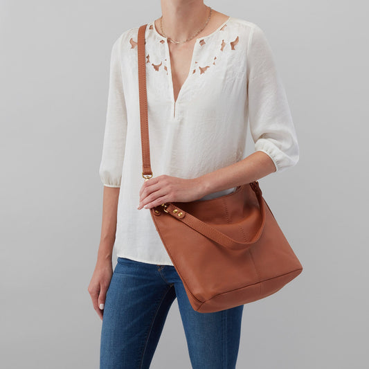 HOBO Pier Shoulder Bag in Pebbled Leather - Cashew