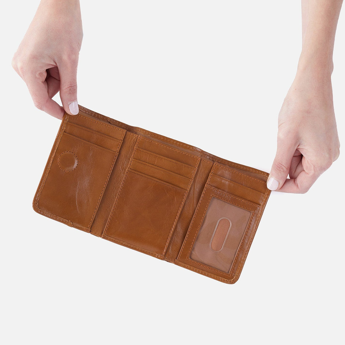 HOBO Jill Trifold Wallet In Polished Leather - Truffle