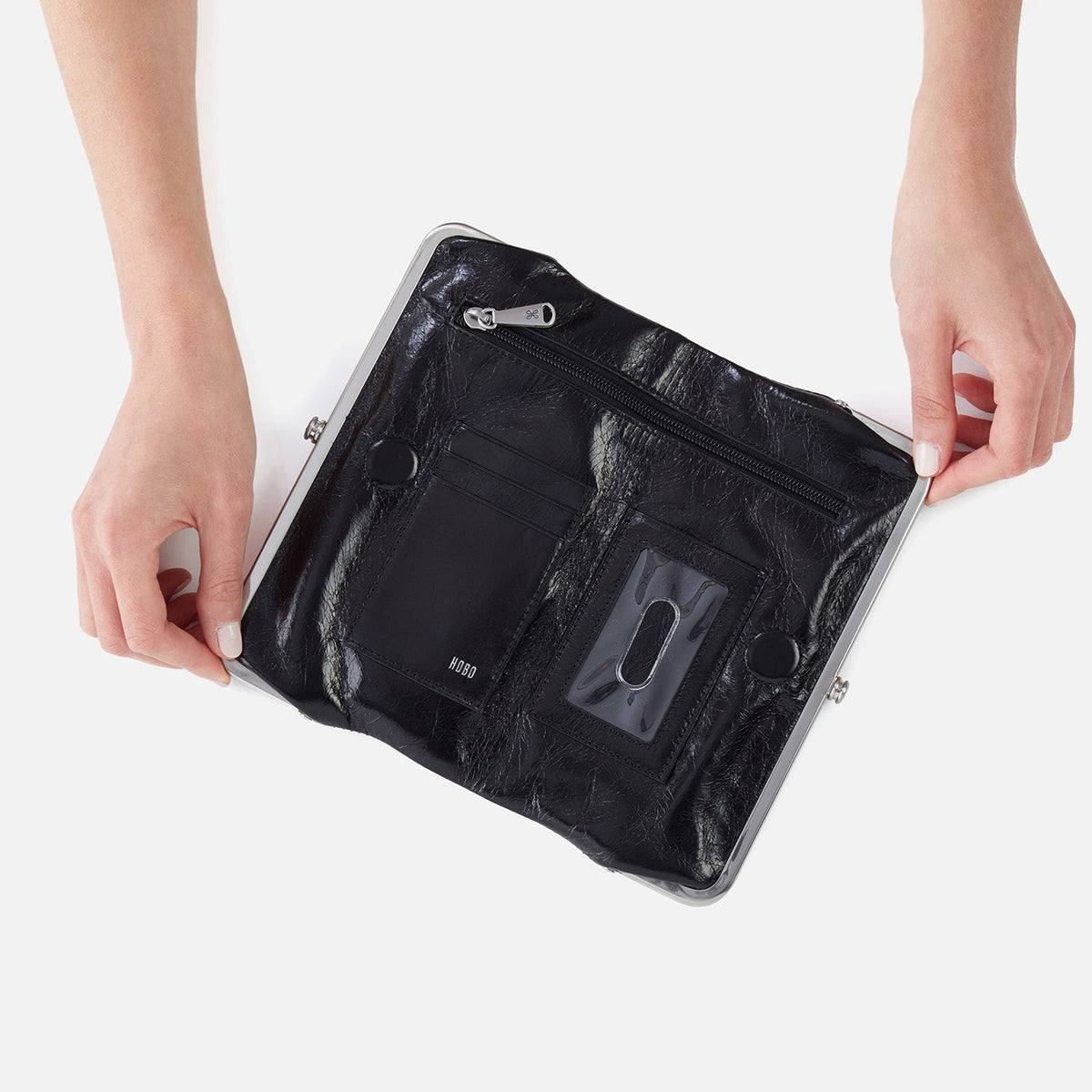 HOBO Lauren Clutch-Wallet In Polished Leather - Black