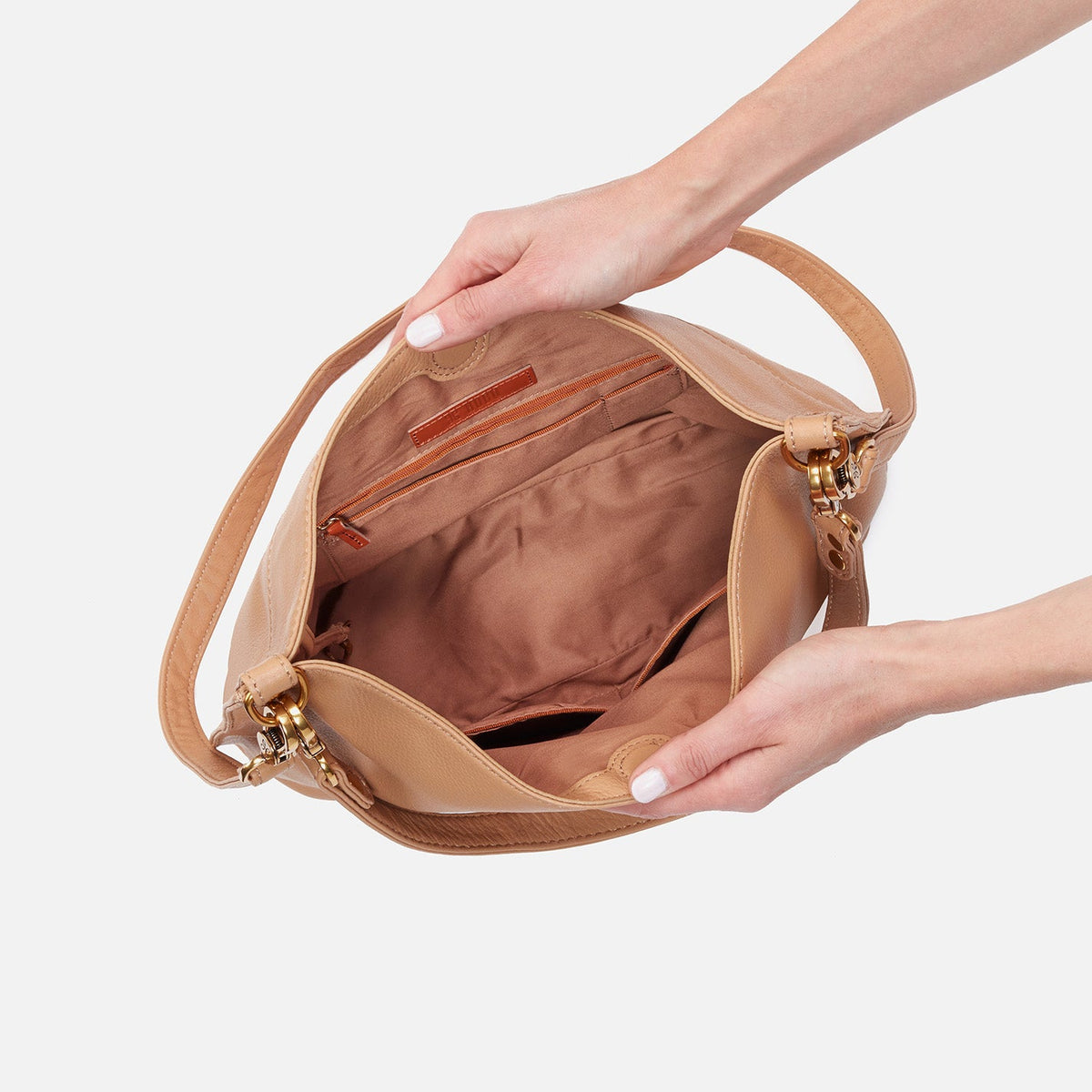 HOBO Pier Shoulder Bag In Pebbled Leather - Sandstorm