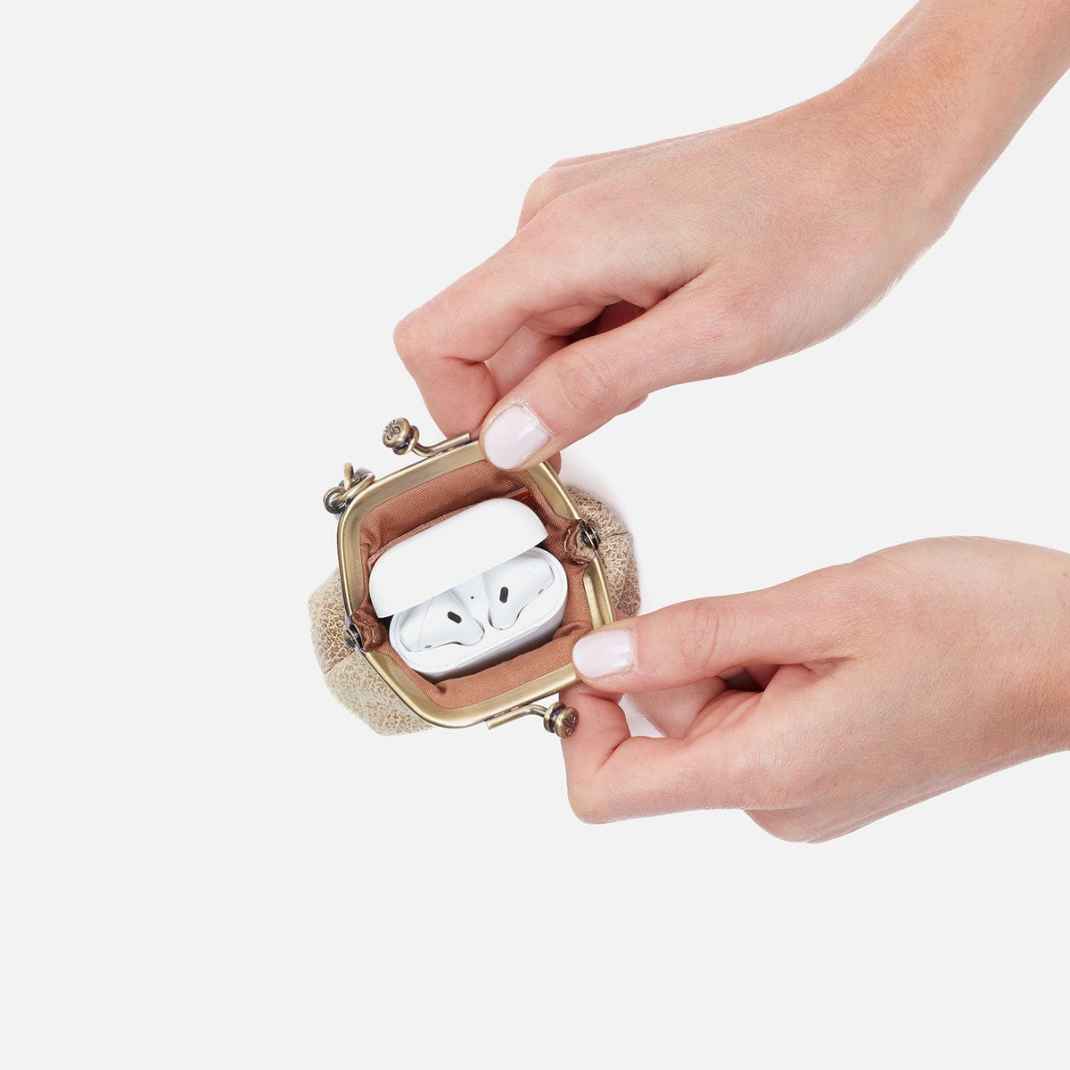 HOBO Run Frame Pouch In Metallic Leather - Gold Leaf