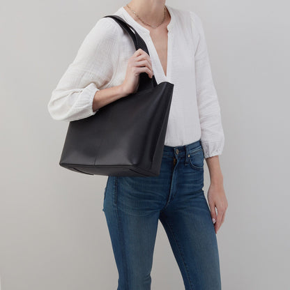 HOBO Vida Tote in Micro Pebbled Leather - Black