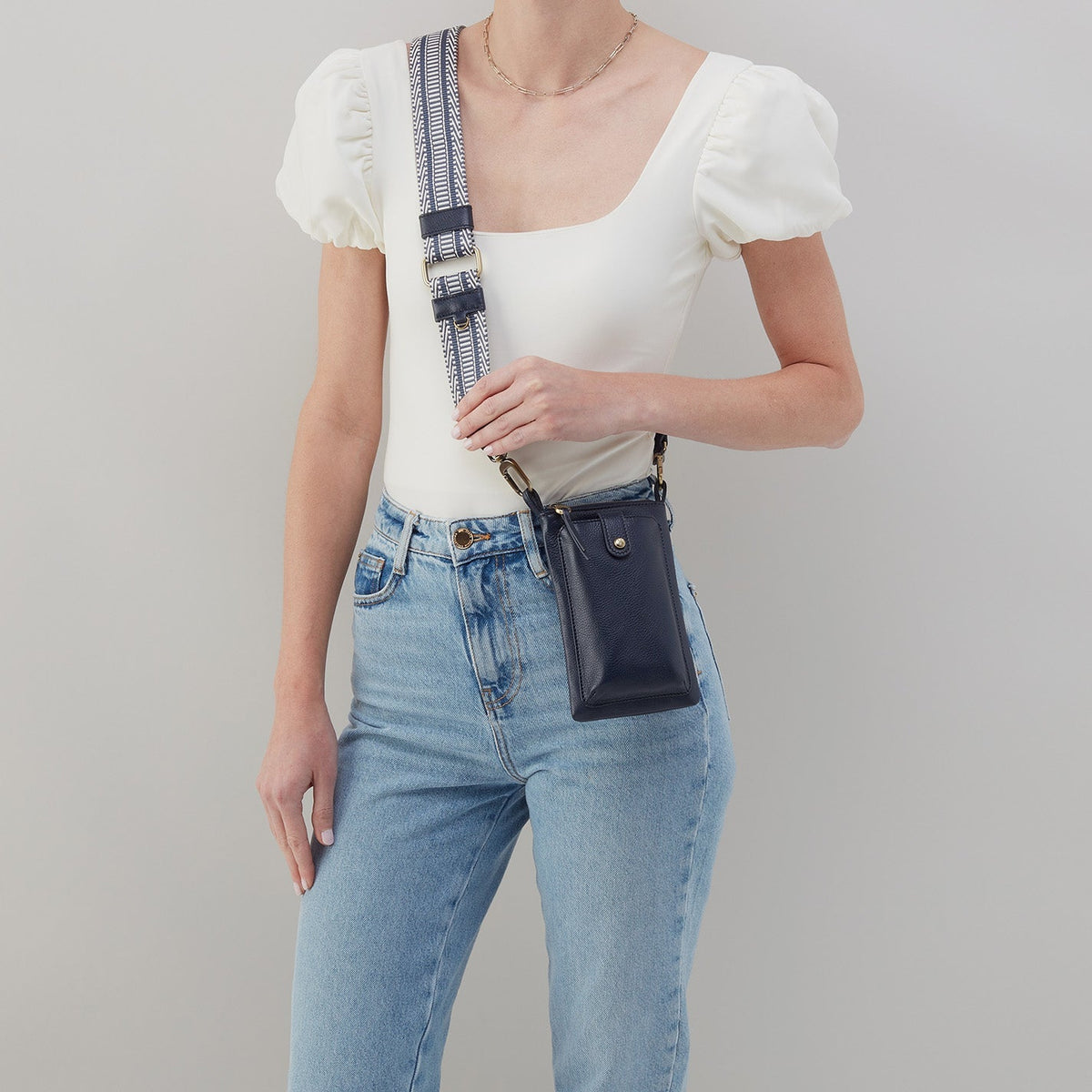 HOBO Cia Phone Crossbody in Pebbled Leather - Sapphire