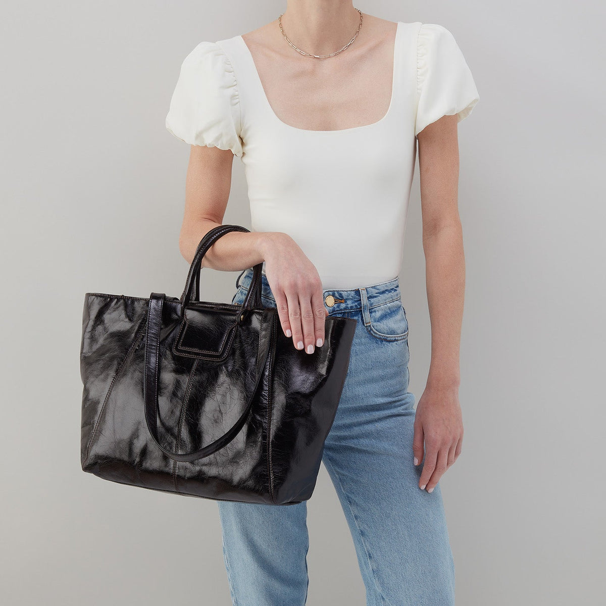 HOBO Sheila East-West Tote In Polished Leather - Black
