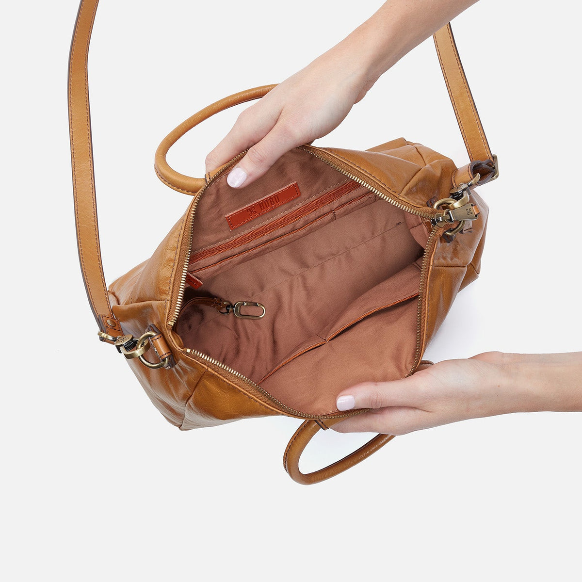 HOBO Sheila Medium Satchel In Polished Leather - Natural