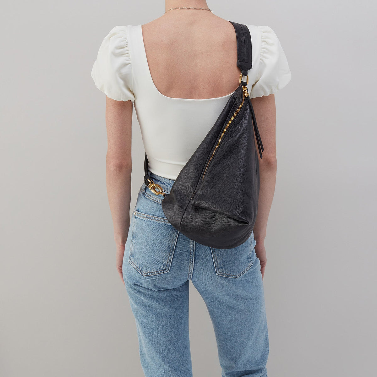 HOBO Sway Convertible Sling In Pebbled Leather - Black