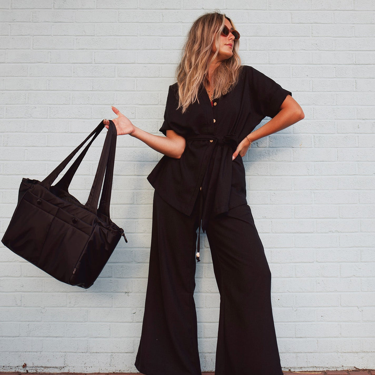 HOBO ALL IN ONE Tote in CaRefiber recycled nylon - Jet