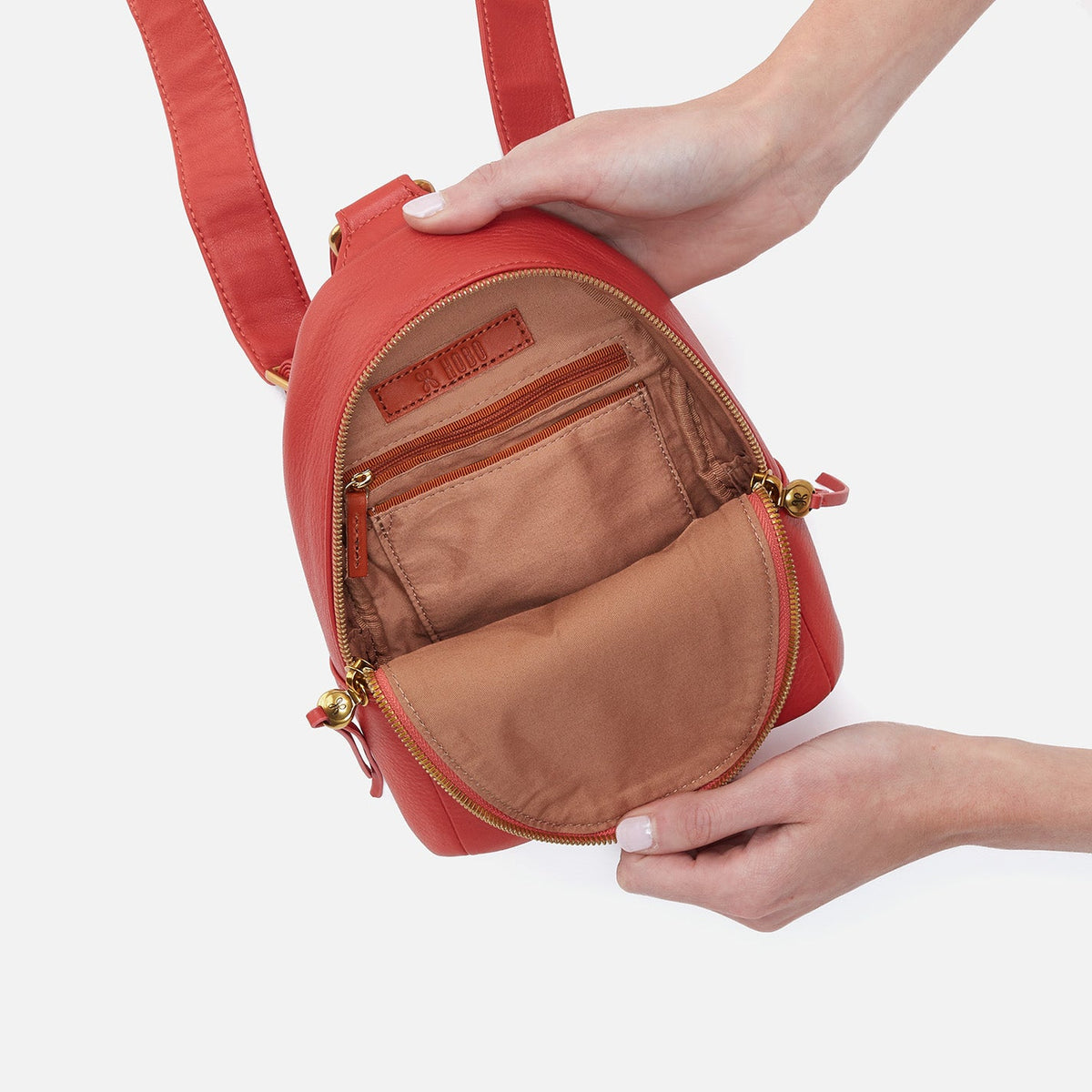 HOBO Fern Sling In Pebbled Leather - Red Clay