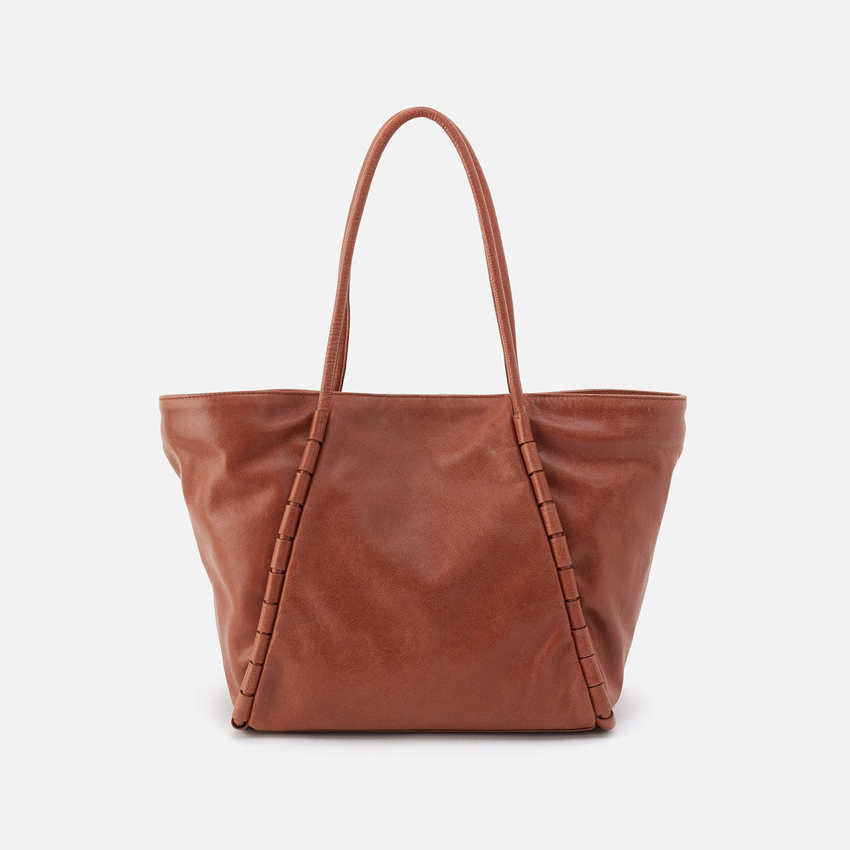 HOBO Phoebe Tote In Smooth Leather - Saddle