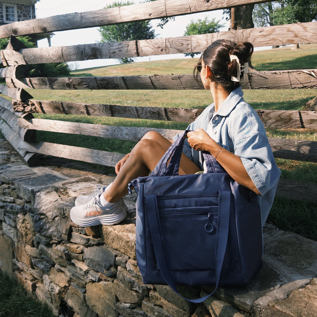HOBO PLACES TO GO Tote in CaRefiber recycled nylon - Ocean