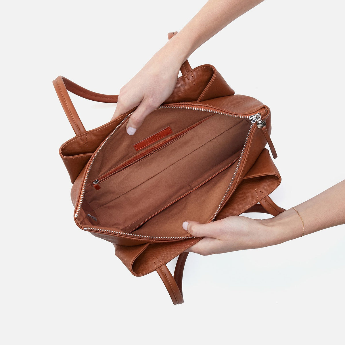 HOBO Essential Medium Tote In Soft Saffiano Leather - Lion