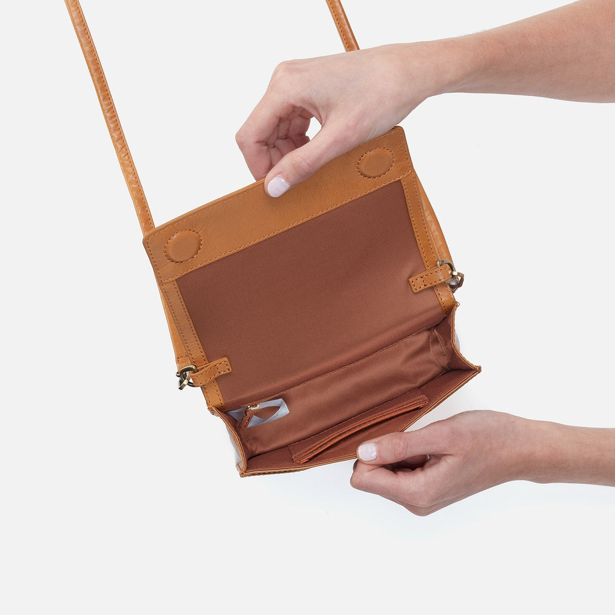 HOBO Jill Crossbody In Polished Leather - Natural