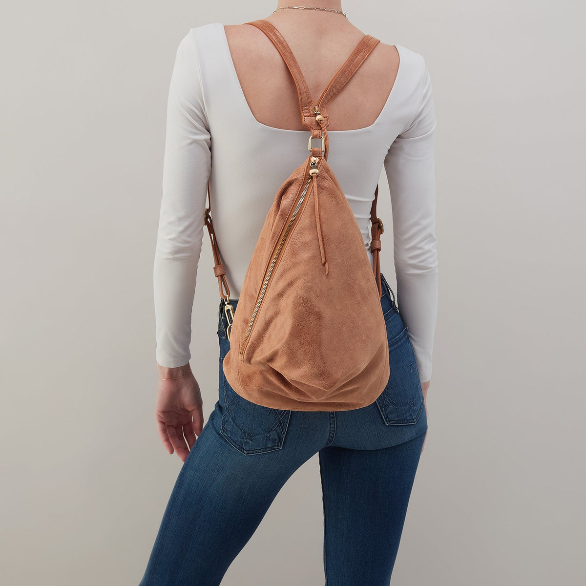 HOBO Sway Convertible Sling In Buffed Leather - Whiskey
