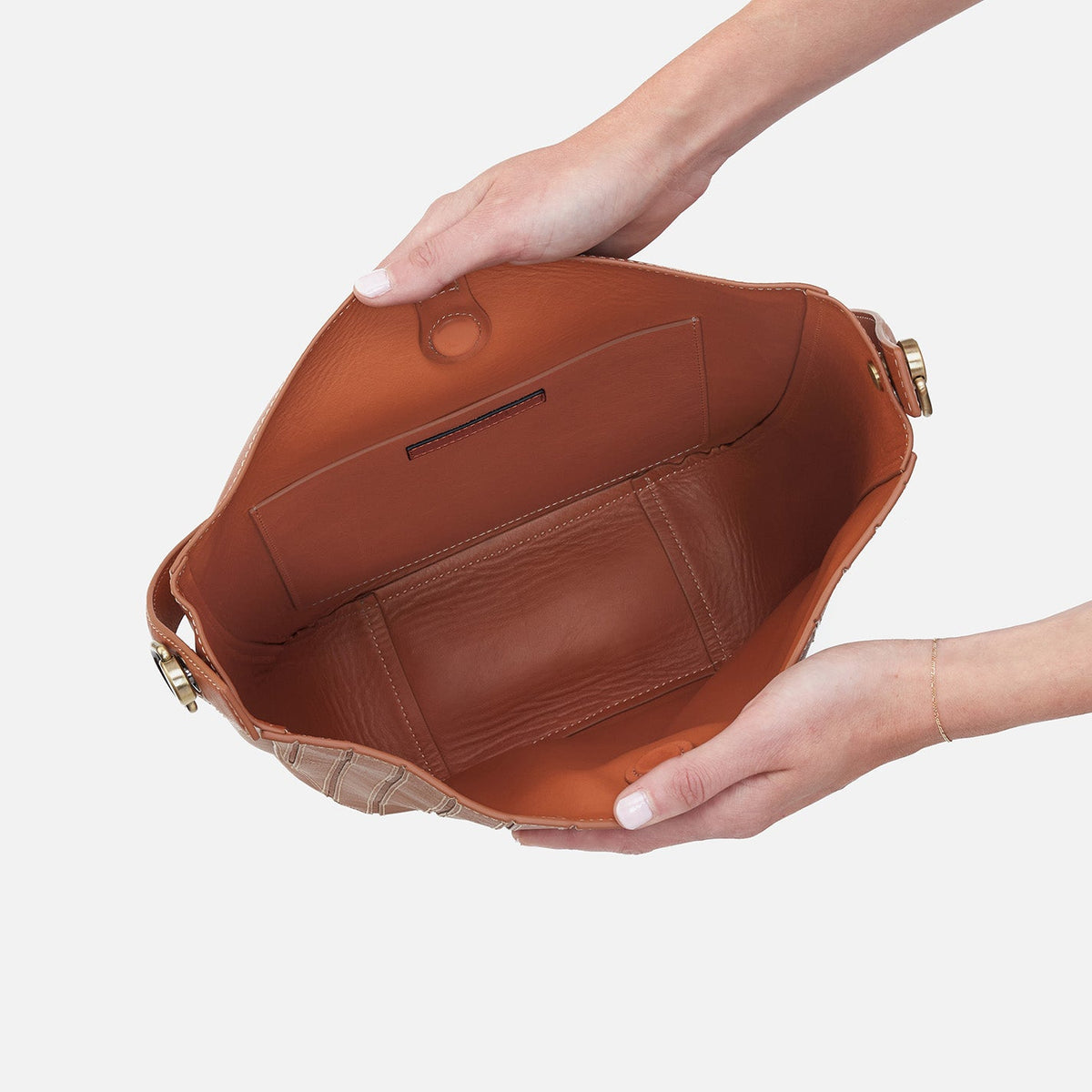 HOBO Catalina Hobo In Smooth Leather - Burnished Caramel