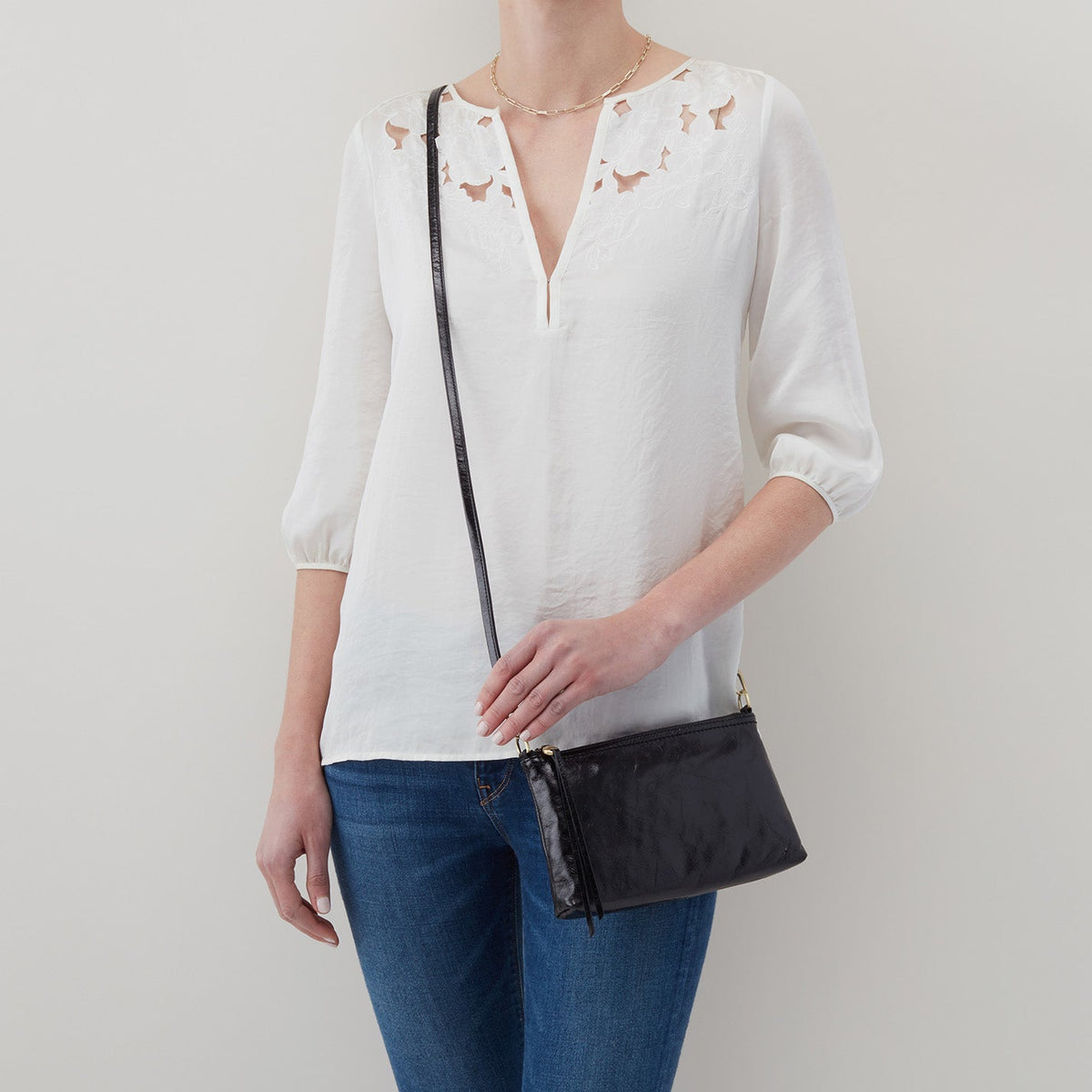 HOBO Darcy Crossbody In Polished Leather - Sand