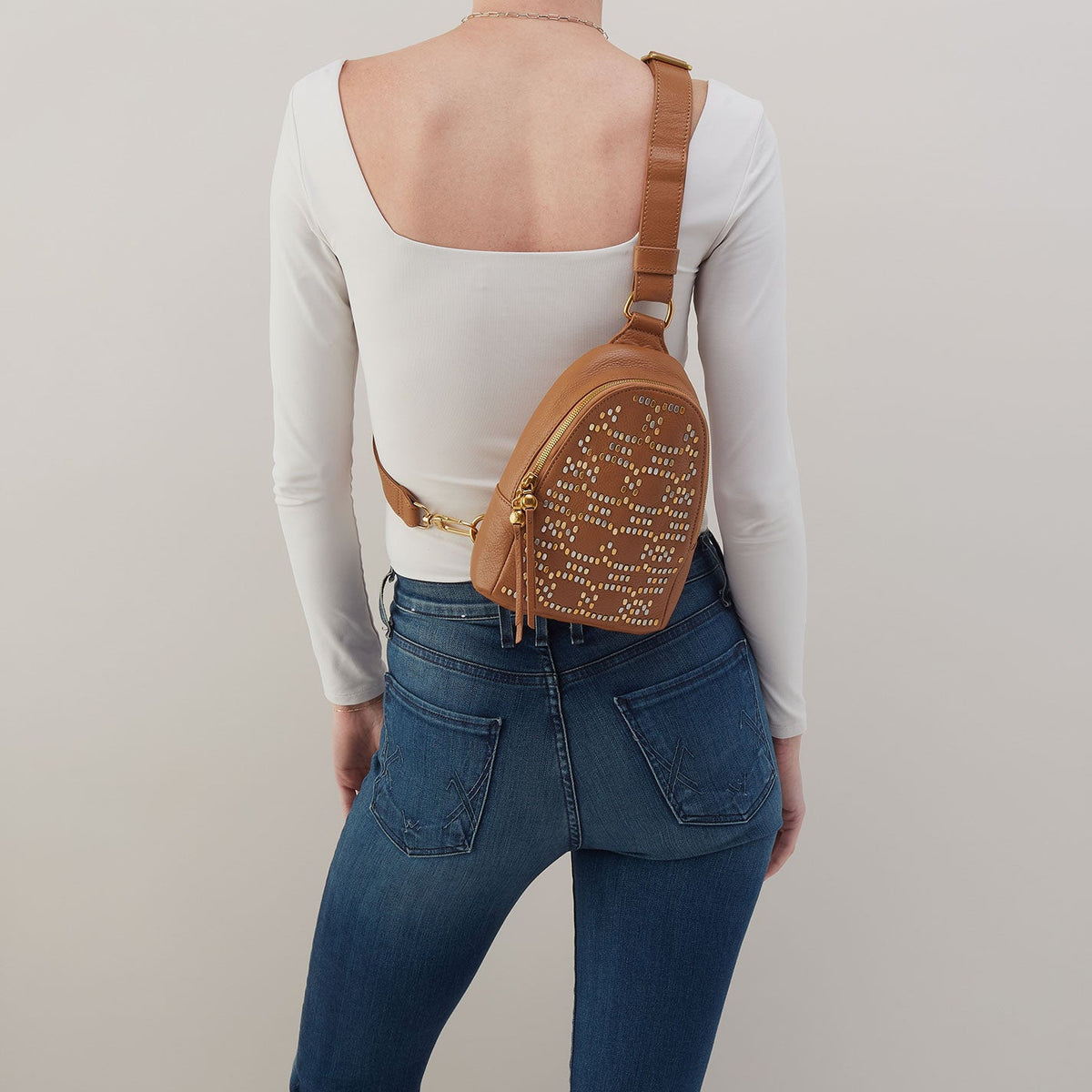 HOBO Fern Sling In Pebbled Leather - Warm Honey Pixel Studded