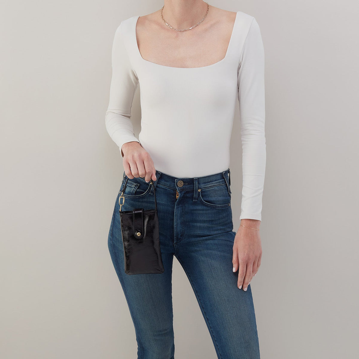 HOBO Marlo Carryall Crossbody In Polished Leather - Black