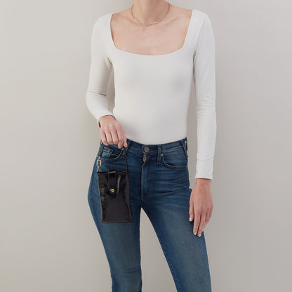 HOBO Marlo Carryall Crossbody In Polished Leather - Black