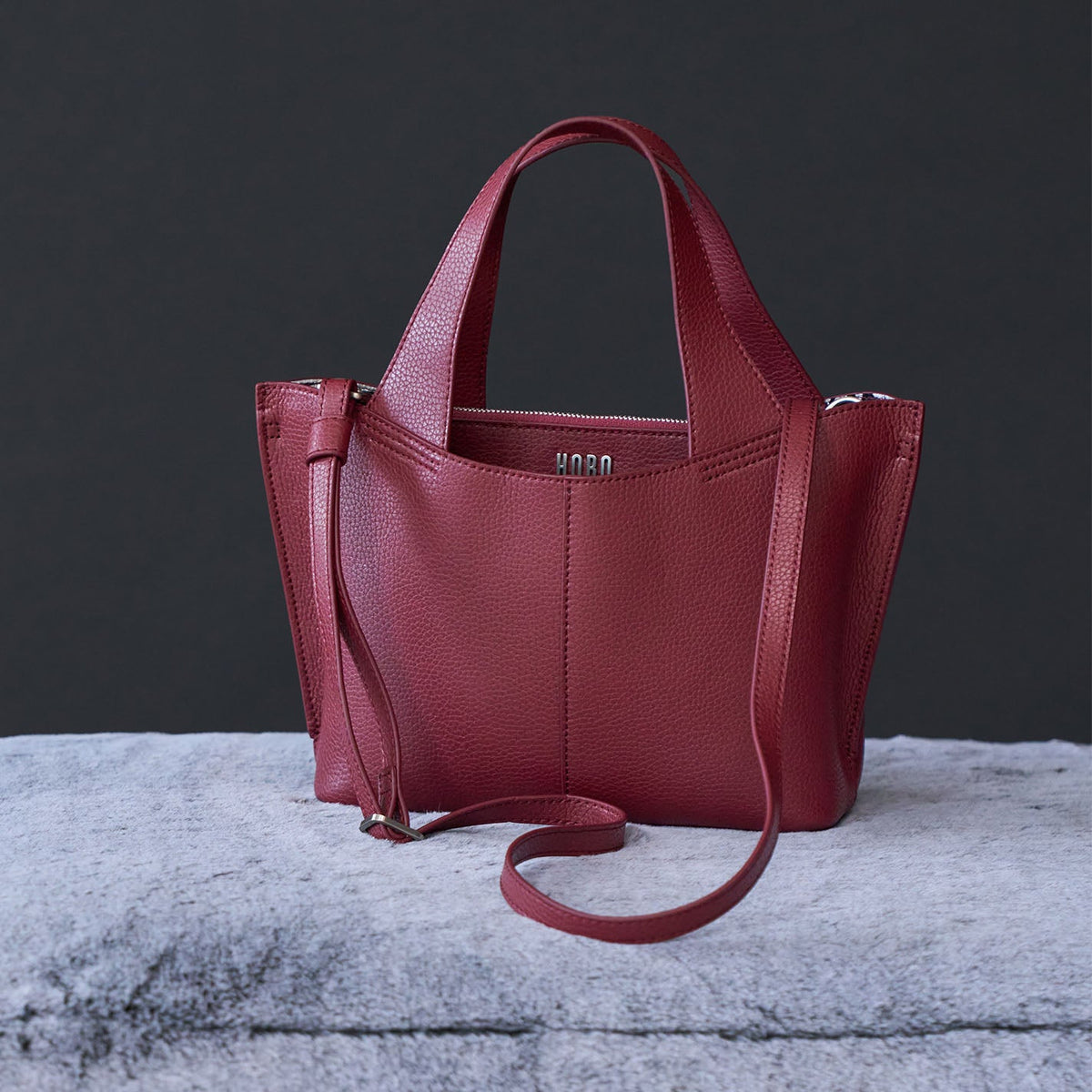 HOBO Vida Small Tote In Micro Pebbled Leather - Port