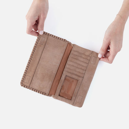 HOBO Foray Large Wallet In Buffed Leather - Hazel