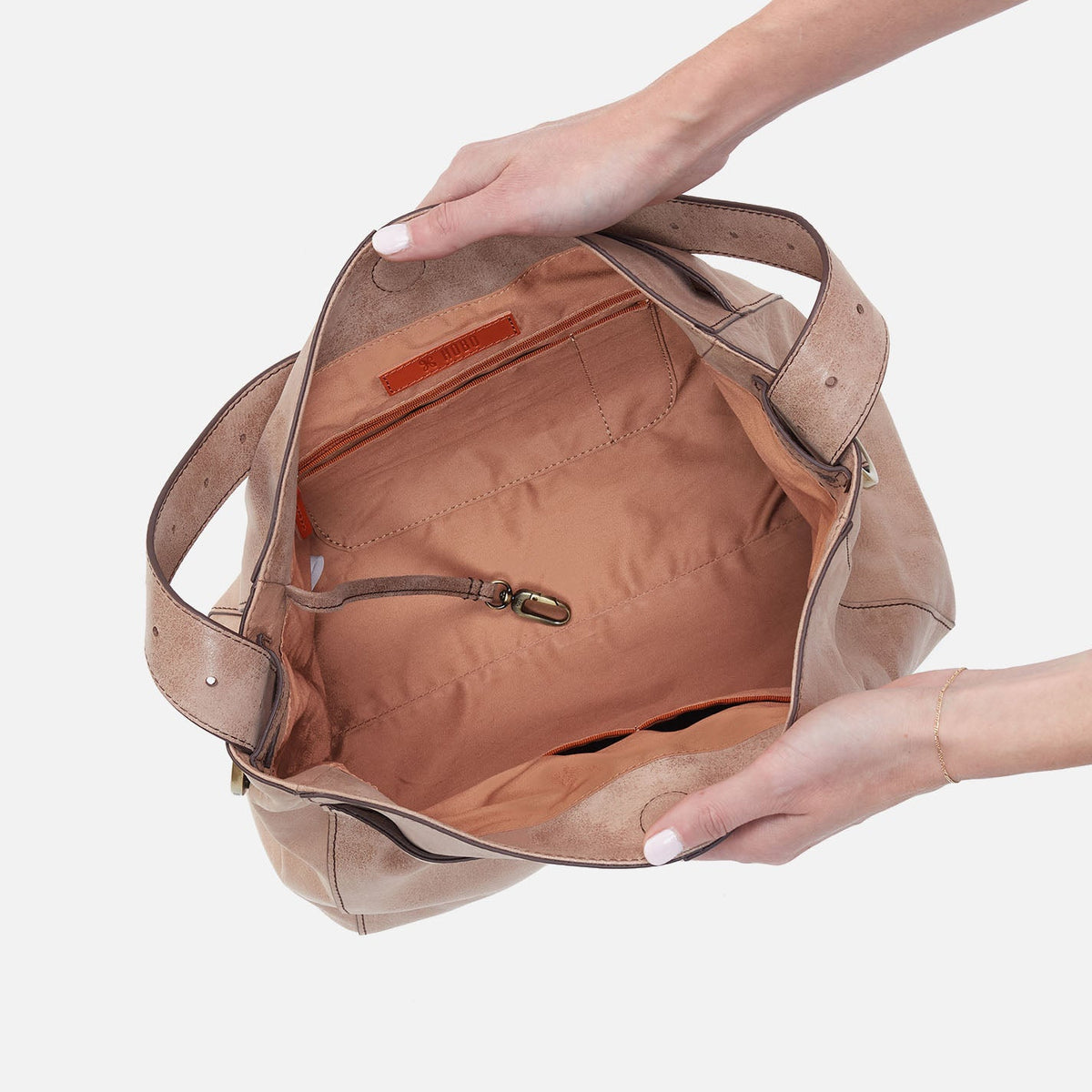 HOBO Render Shoulder Bag In Buffed Leather - Hazel