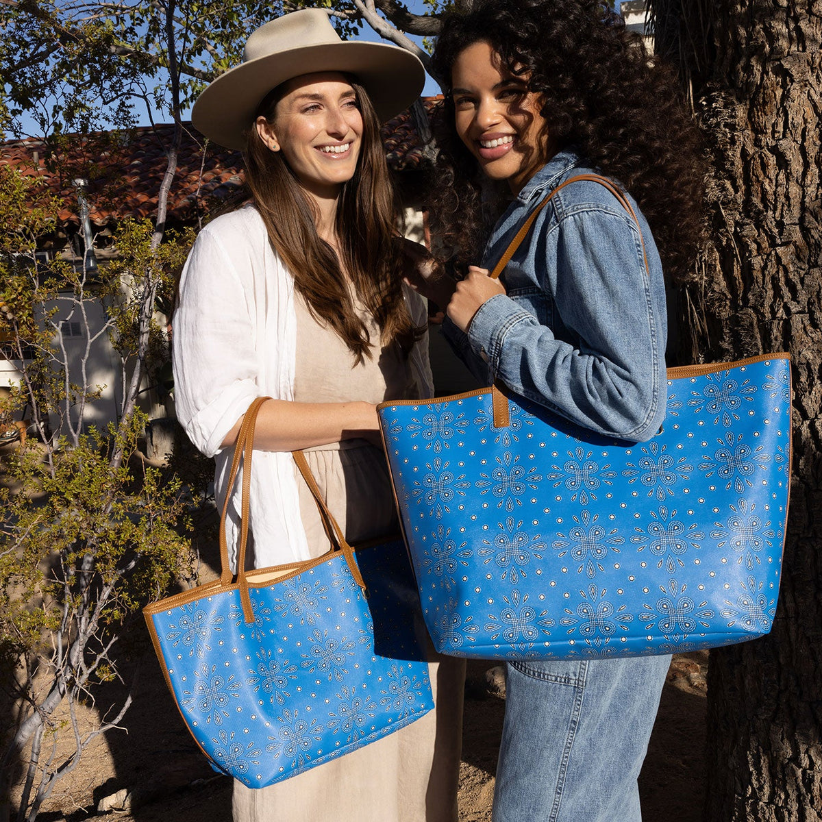HOBO All That Tote In Coated Canvas - Blue Journey Bandana