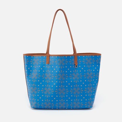 HOBO All That Tote Large In Coated Canvas - Blue Journey Bandana