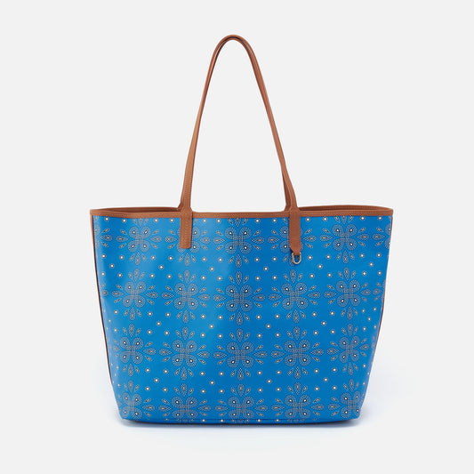 HOBO All That Tote Large In Coated Canvas - Blue Journey Bandana
