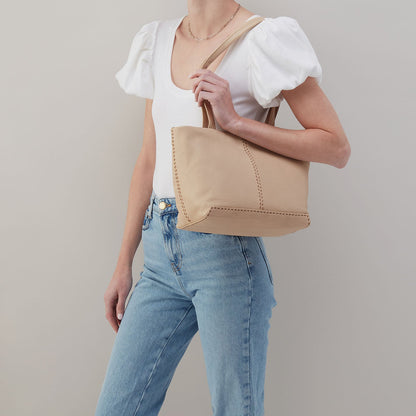 HOBO Austin Tote In Pebbled Leather - Linen