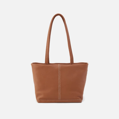 HOBO Austin Tote In Pebbled Leather - Warm Honey