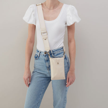 HOBO Cass Phone Crossbody In Pebbled Leather - Cream