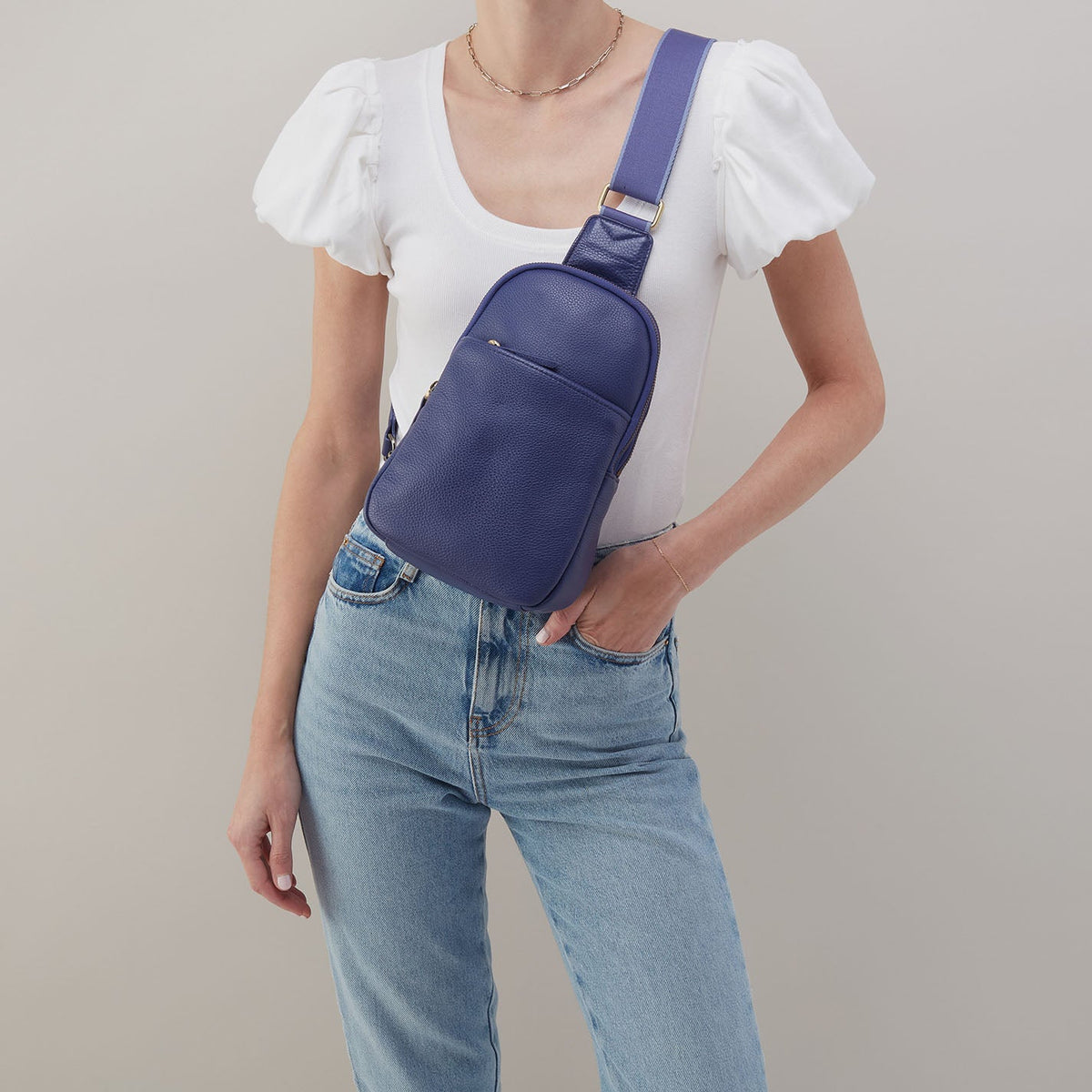 HOBO Cass Sling In Pebbled Leather - Dark Iris