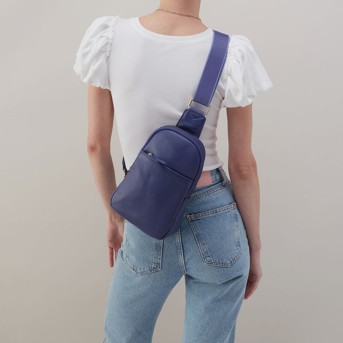 HOBO Cass Sling In Pebbled Leather - Dark Iris