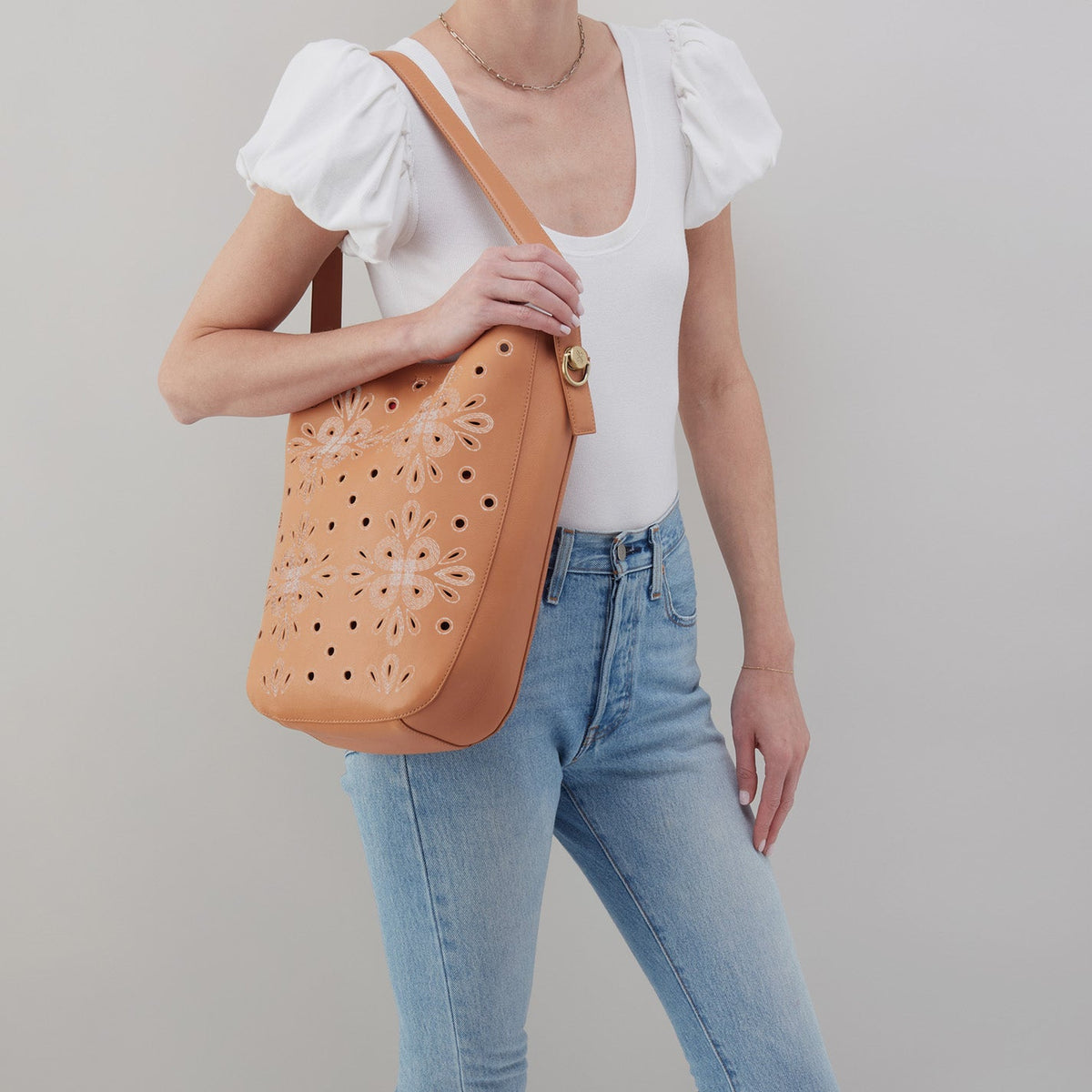 HOBO Catalina Hobo In Smooth Leather - Doe