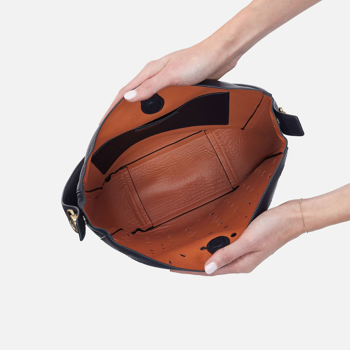 HOBO Catalina Hobo In Smooth Leather - Navy