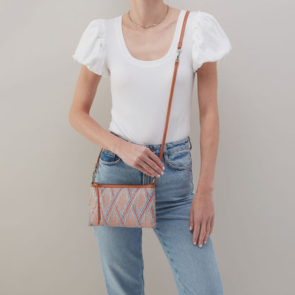 HOBO Darcy Crossbody In Multi Weave With Leather Trim - Sunset Raffia