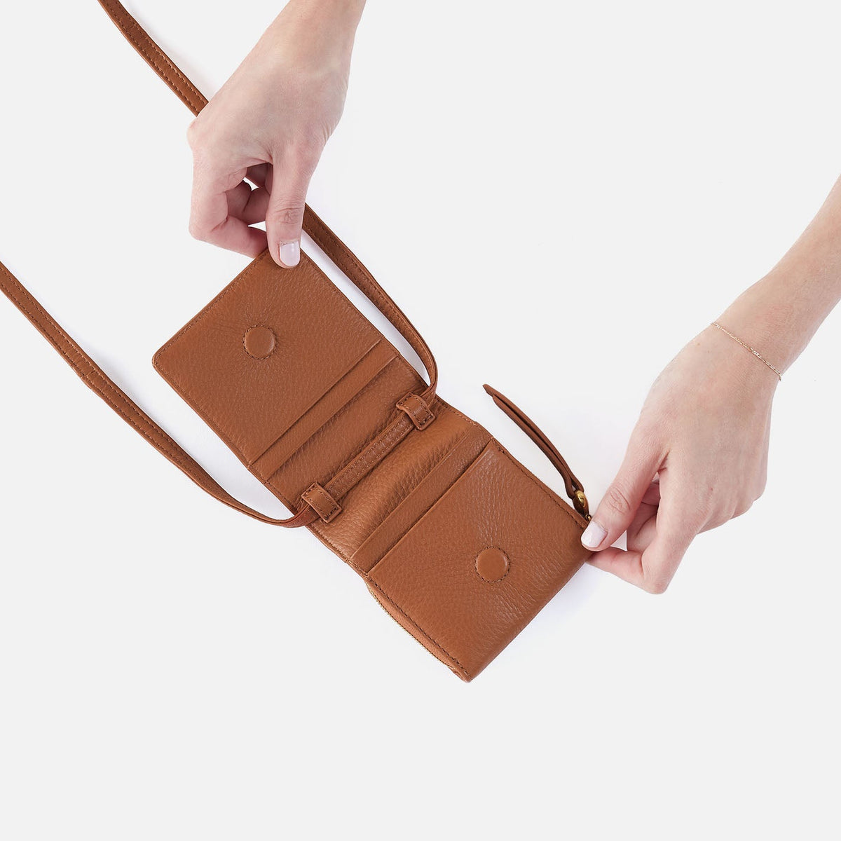 HOBO Fern Wallet Crossbody In Pebbled Leather - Warm Honey