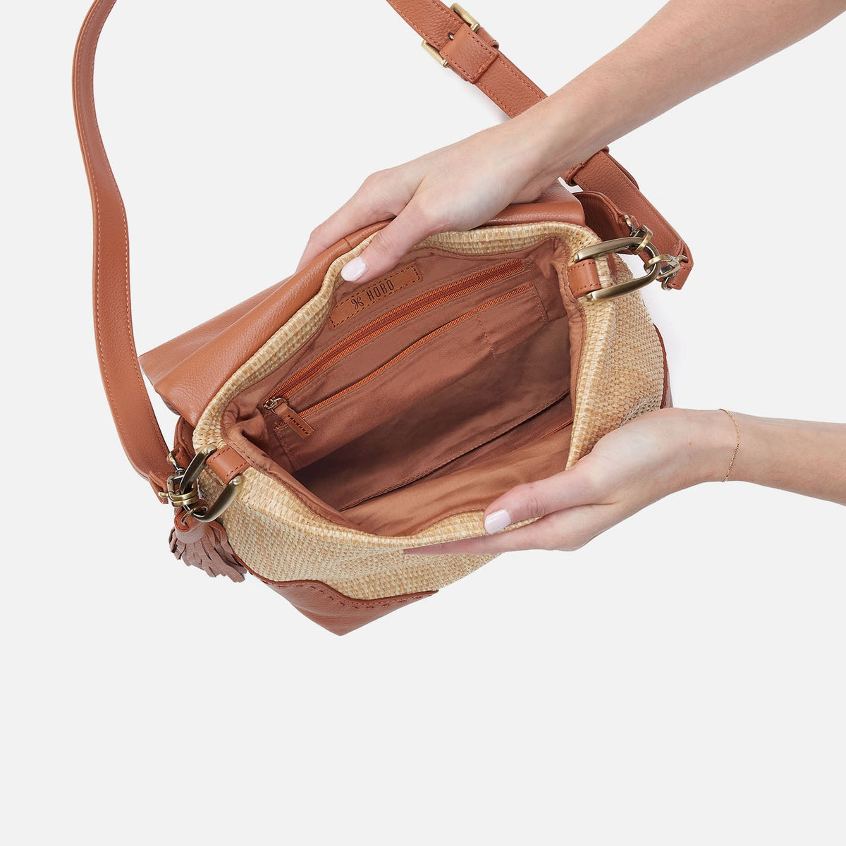 HOBO Harley Convertible Shoulder Bag in Woven Straw - Natural Straw