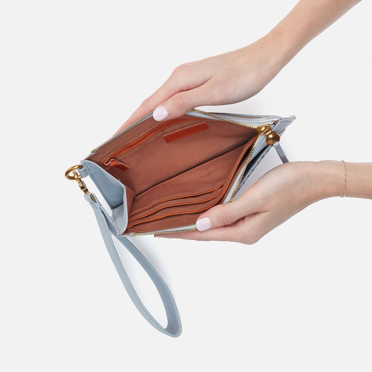 HOBO Hart Wristlet In Pebbled Leather - Blue Pearl