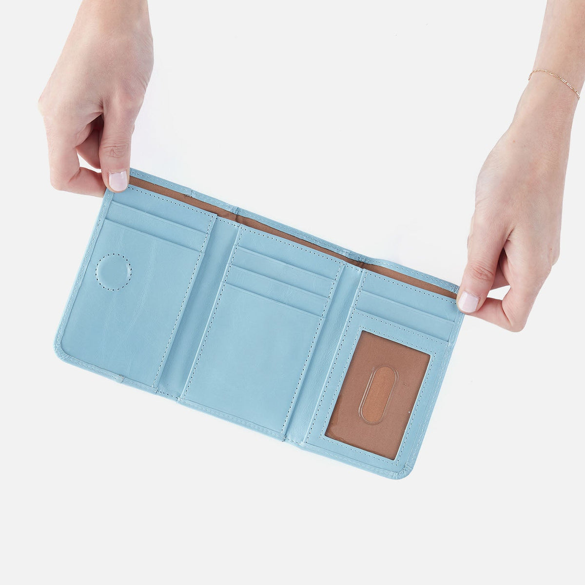 HOBO Jill Trifold Wallet In Polished Leather - Stratosphere