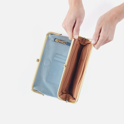 HOBO Lauren Clutch-Wallet In Buffed Leather - Sky