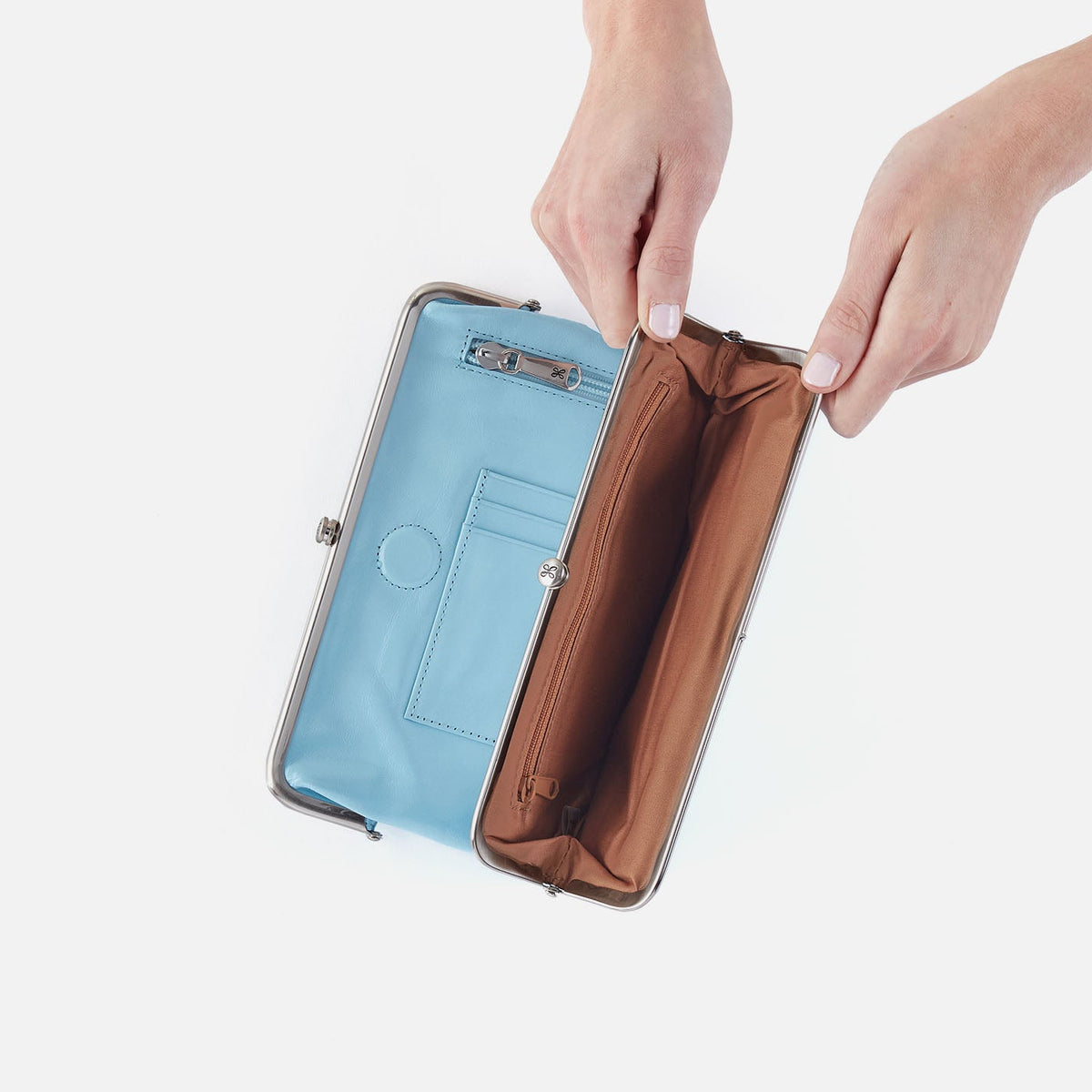 HOBO Lauren Clutch-Wallet In Polished Leather - Stratosphere