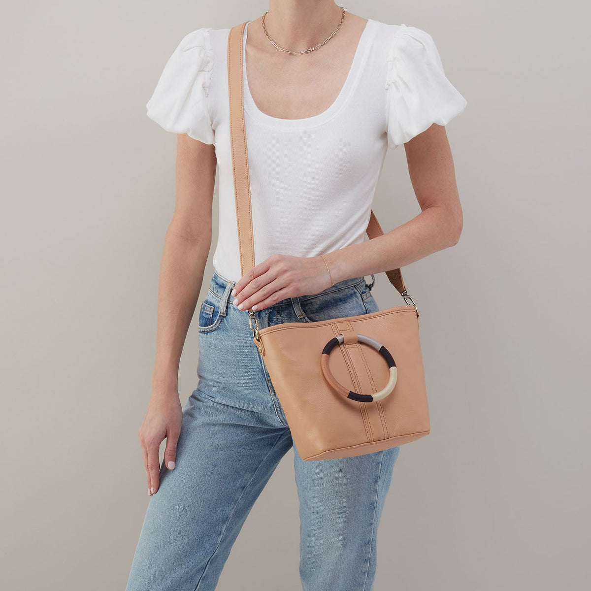 HOBO Luna Small Tote In Pebbled Leather - Porcini