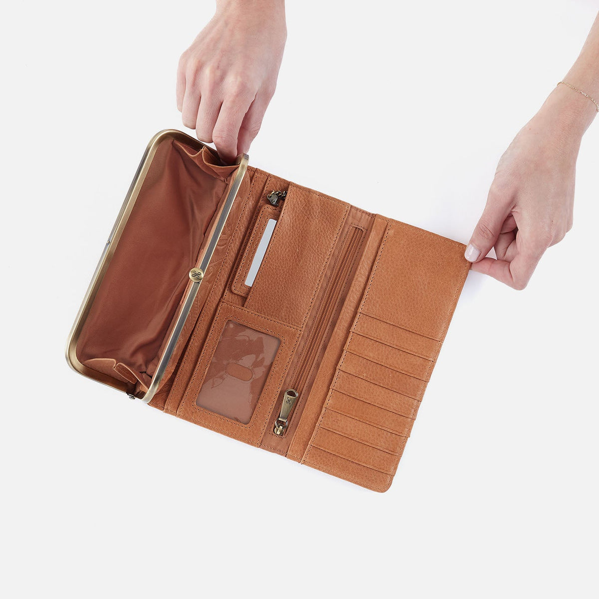HOBO Rachel Continental Wallet In Tooled Embossed Leather - Saddle Tooled Emboss