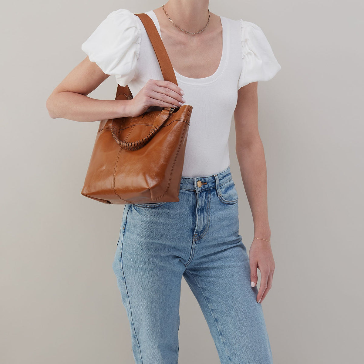 HOBO Romy Medium Tote In Polished Leather - Truffle
