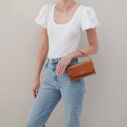 HOBO Romy Wallet Crossbody In Polished Leather - Truffle