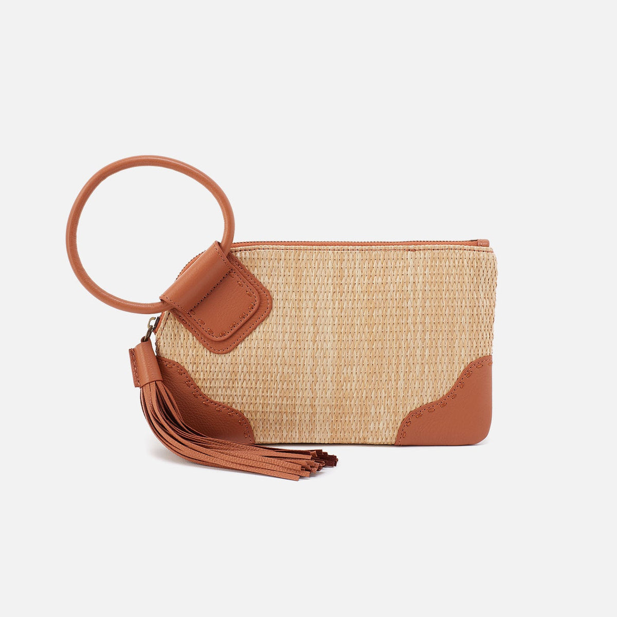 HOBO Sable Wristlet In Woven Straw - Natural Straw