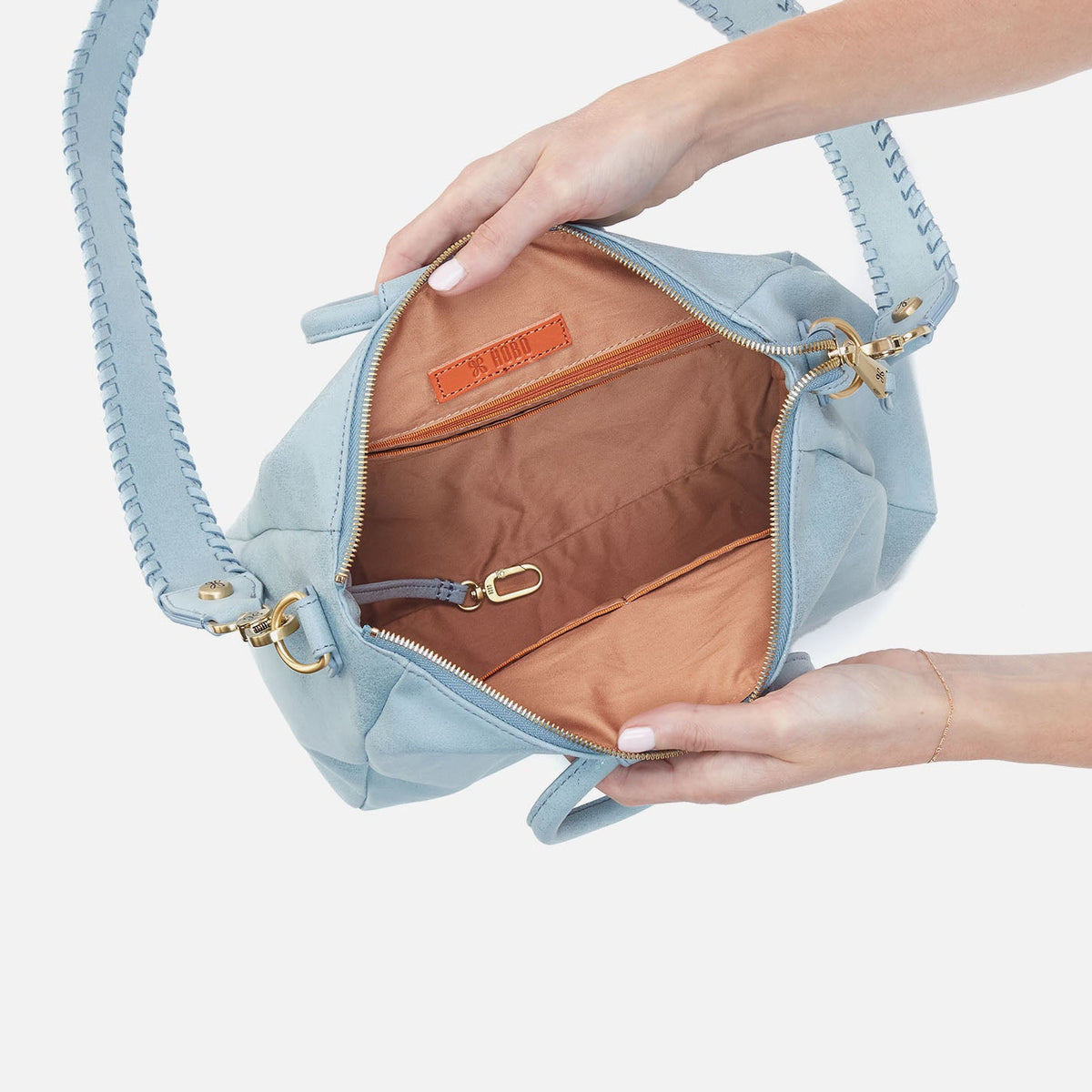 HOBO Sheila Medium Satchel In Buffed Leather - Sky