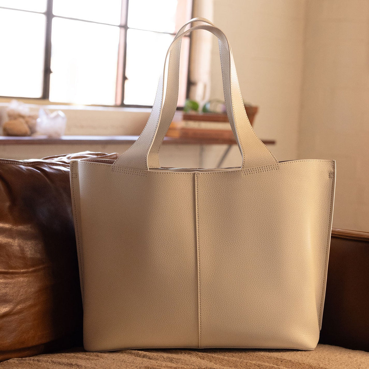 HOBO Vida Large Tote in Micro Pebbled Leather - Almond