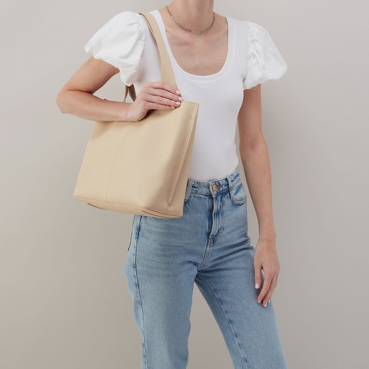 HOBO Vida Tote in Micro Pebbled Leather - Almond